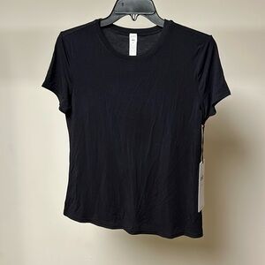 Alo all day short sleeve black